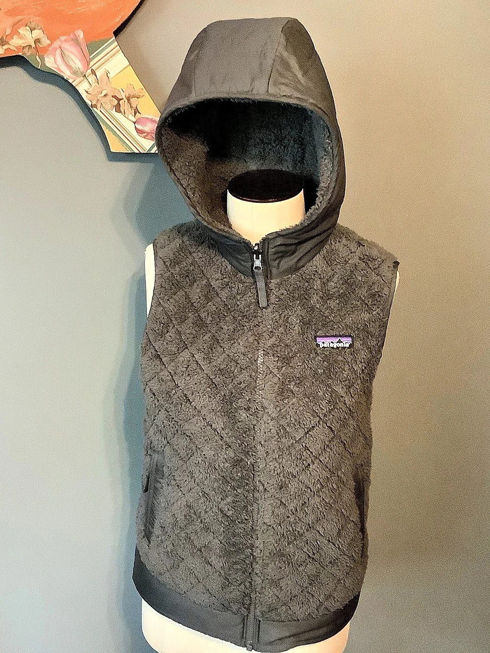 Patagonia Women's Los Gatos Hooded Vest Gray XS